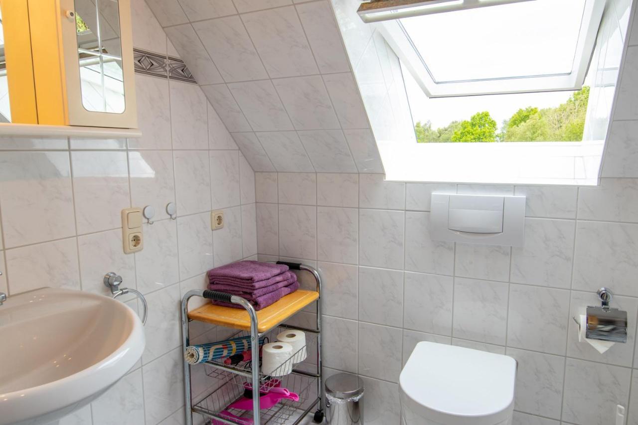 Urlaubs-Appartement Am Dorfrand Wieck Exterior foto